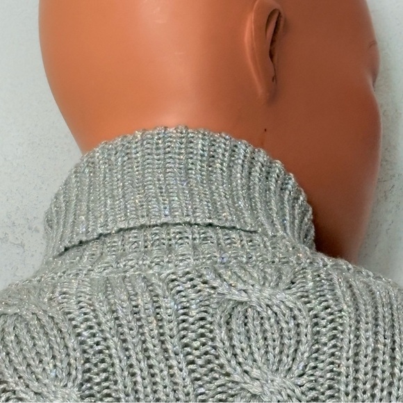 90s Liz Claiborne Women’s M Metallic Cable Knit Turtleneck Sweater Silver Gray - Picture 8 of 16